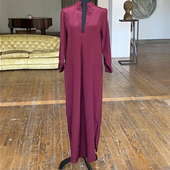 Wizzy Kit Maroon and navy polka dotted Maxi dress. - Picture 12 of 13